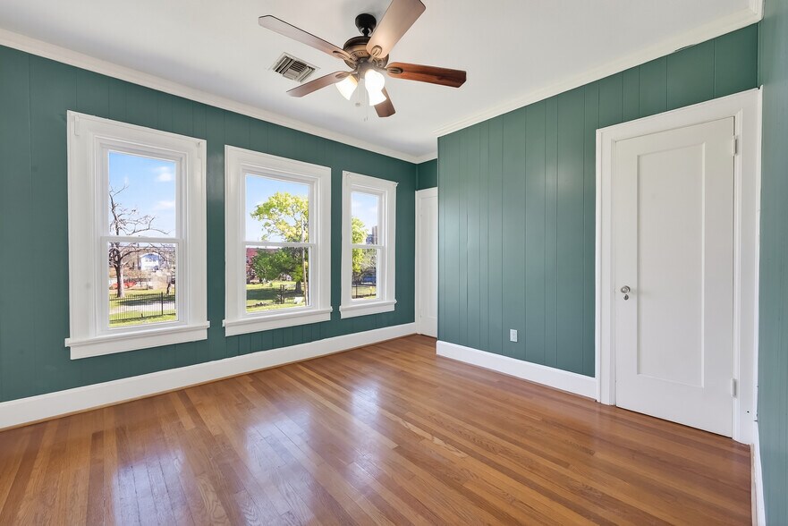 More Photos Of 3410 Austin St, Houston Office Residential For Lease