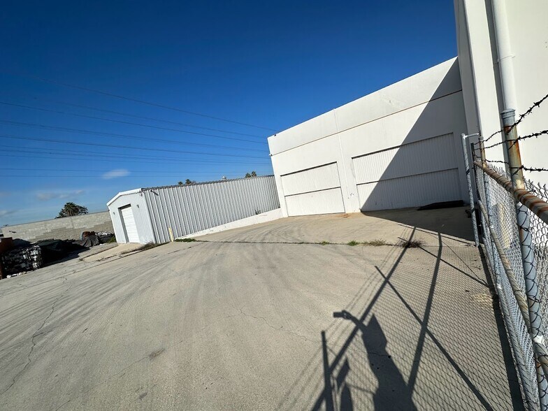 More Photos Of 1315 S Johnson Dr, City of Industry Warehouse For Lease