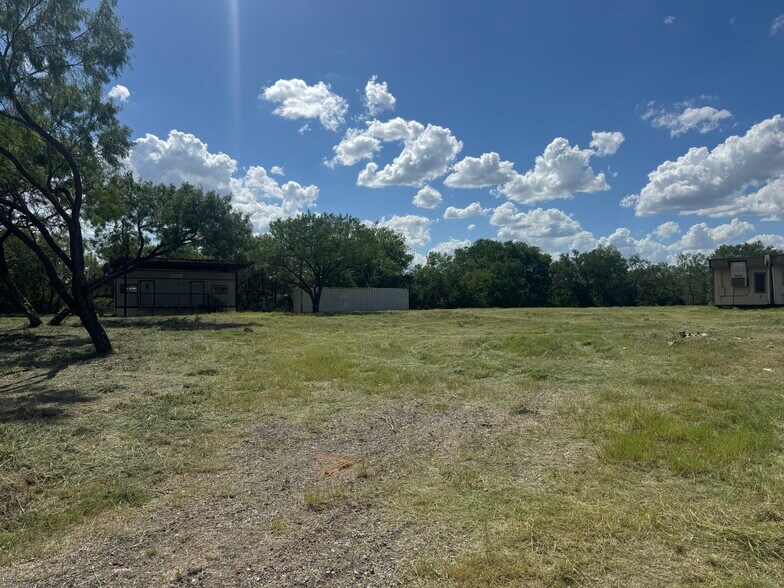 Primary Photo Of 10543 Hwy 87, Adkins Office For Lease