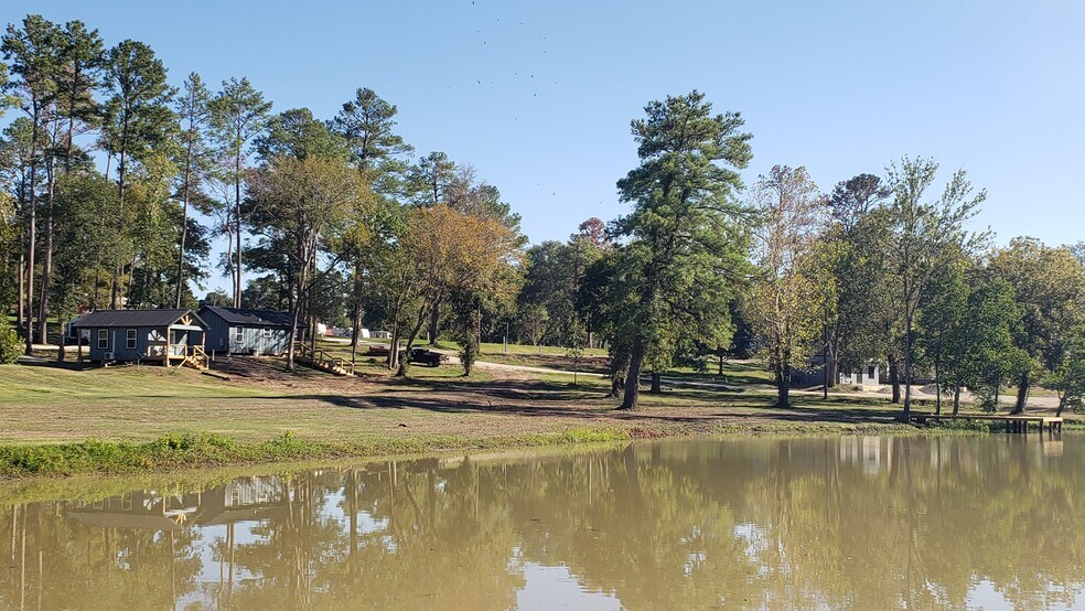 More Photos Of 4326 TX-19, Trinity Marina For Sale