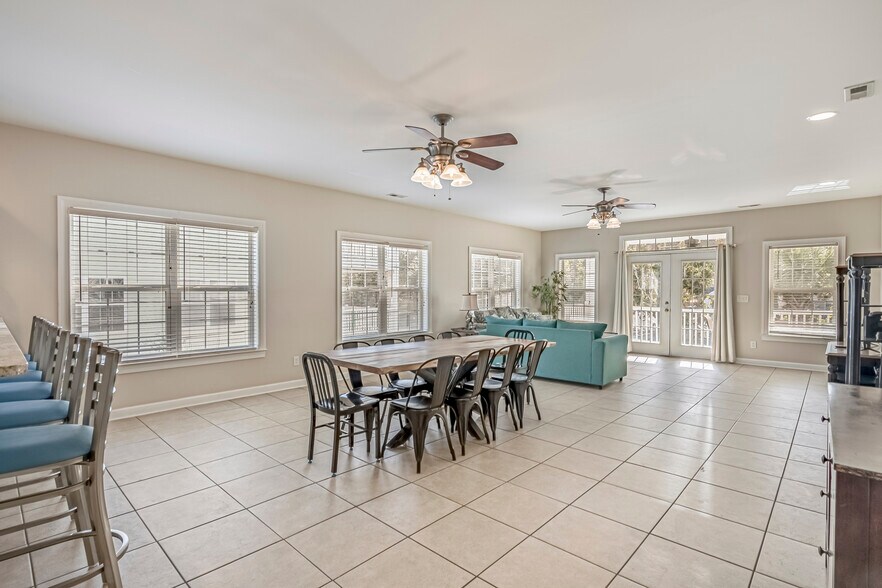 More Photos Of 703 37th Ave S, North Myrtle Beach Apartments For Sale