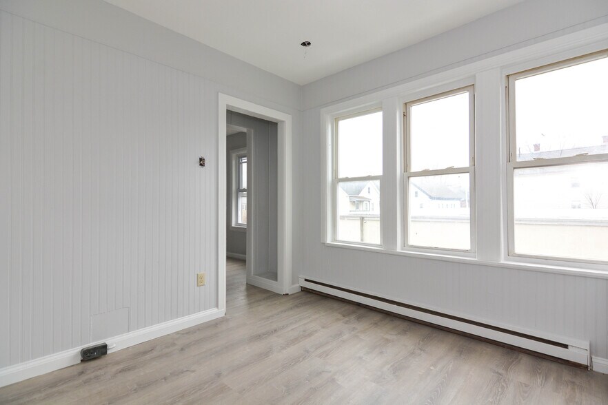 More Photos Of 35 Lafayette St, Worcester Apartments For Sale