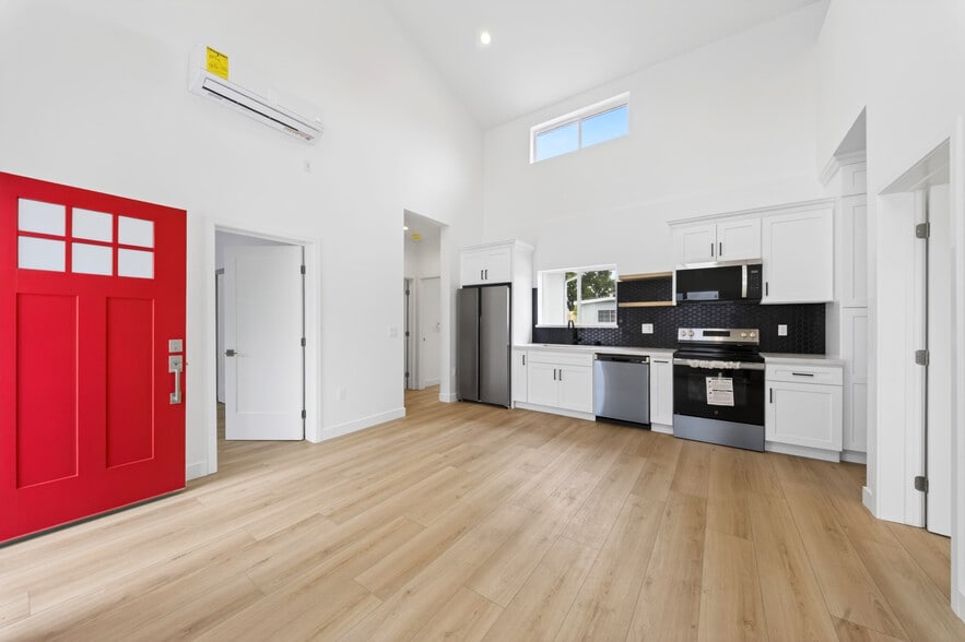 More Photos Of 337-343 N Magnolia St, Orange Apartments For Sale