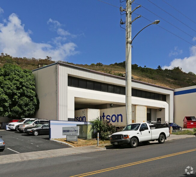 More Photos Of 99-1056 Iwaena St, Aiea Warehouse For Lease