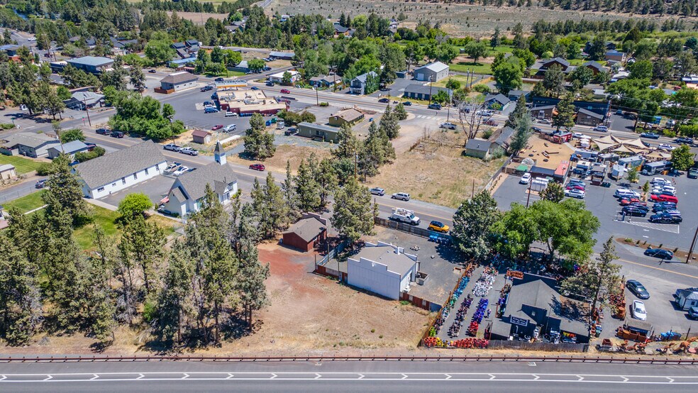 More Photos Of 64661 Bruce Ave, Bend General Retail For Sale
