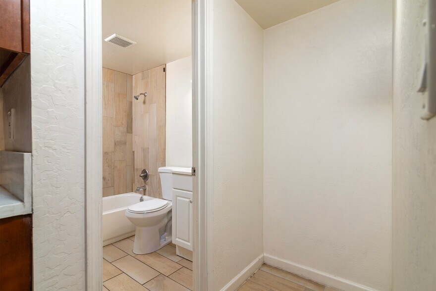 More Photos Of 1002 S Mariana St, Tempe Apartments For Sale