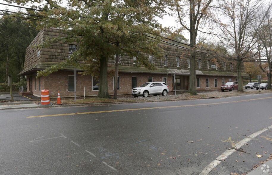 333 Glen Head Rd, Old Brookville, NY 11545 Office For Lease