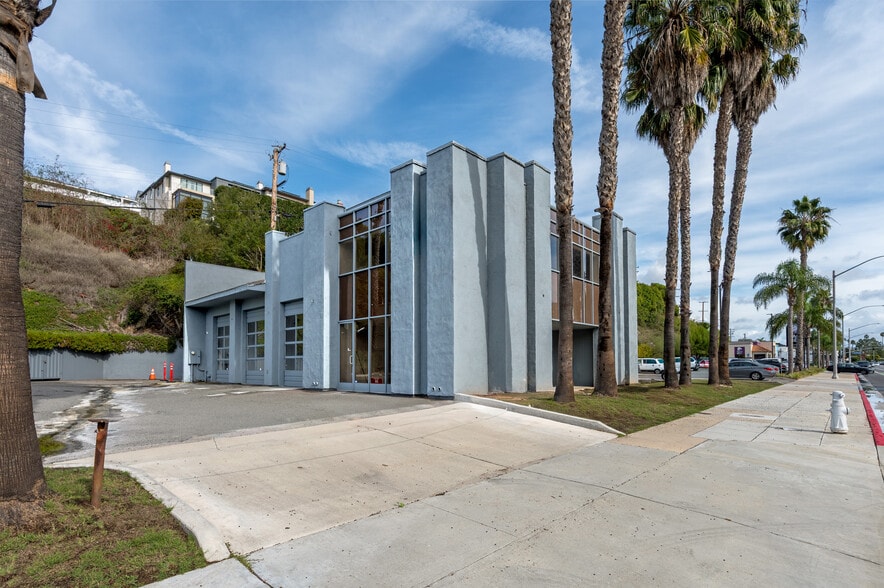 More Photos Of 1520 W Coast Hwy, Newport Beach Auto Dealership For Sale