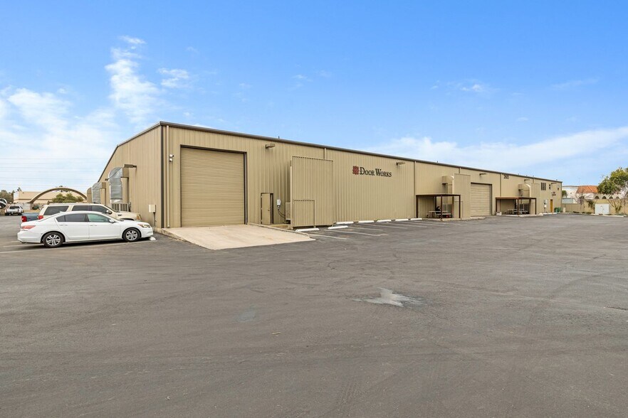 More Photos Of 2605 W 1st St, Tempe Warehouse For Sale