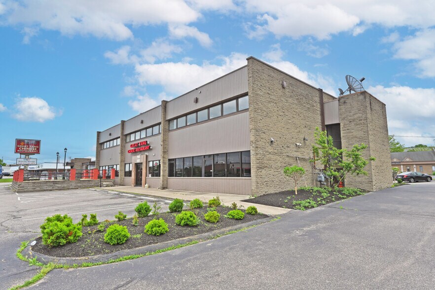 More Photos Of 7334-7340 Kingsgate Way, West Chester Restaurant For Lease