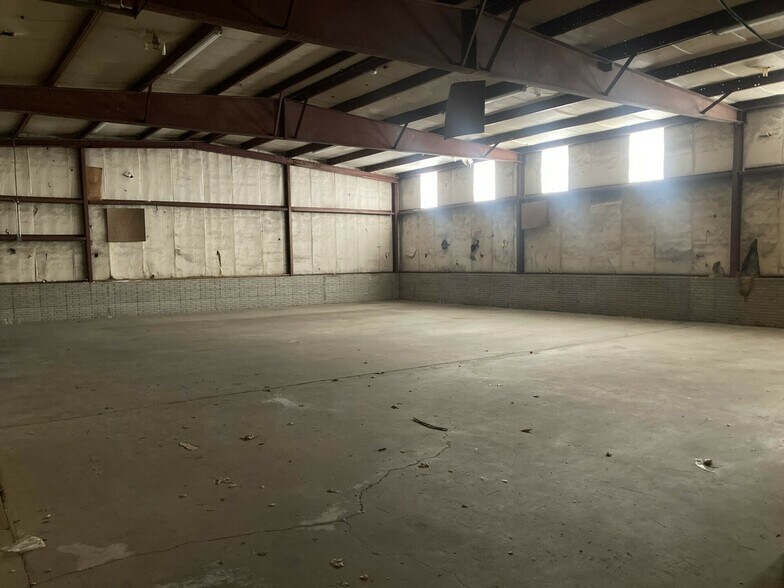 More Photos Of 678 Adams St, Abington Warehouse For Lease