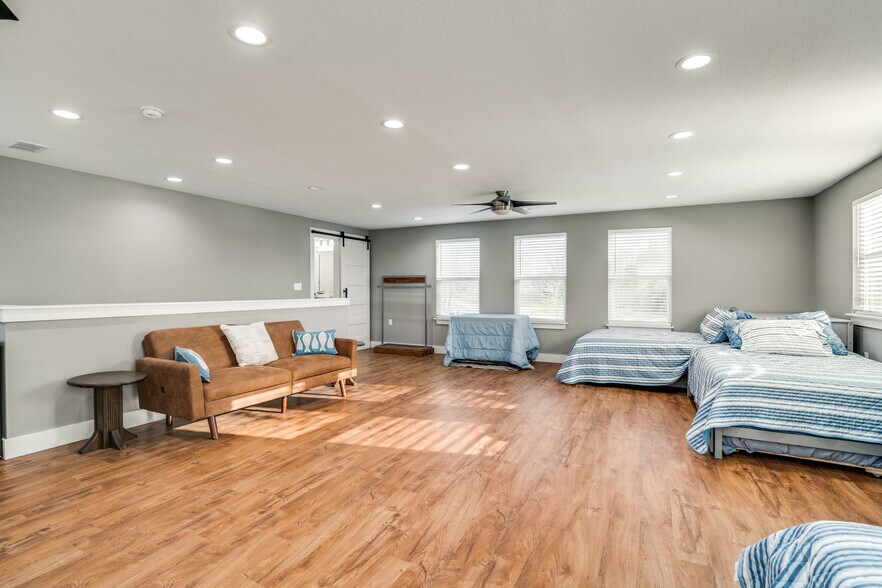 More Photos Of Richland Chambers Lake, Streetman Land For Sale