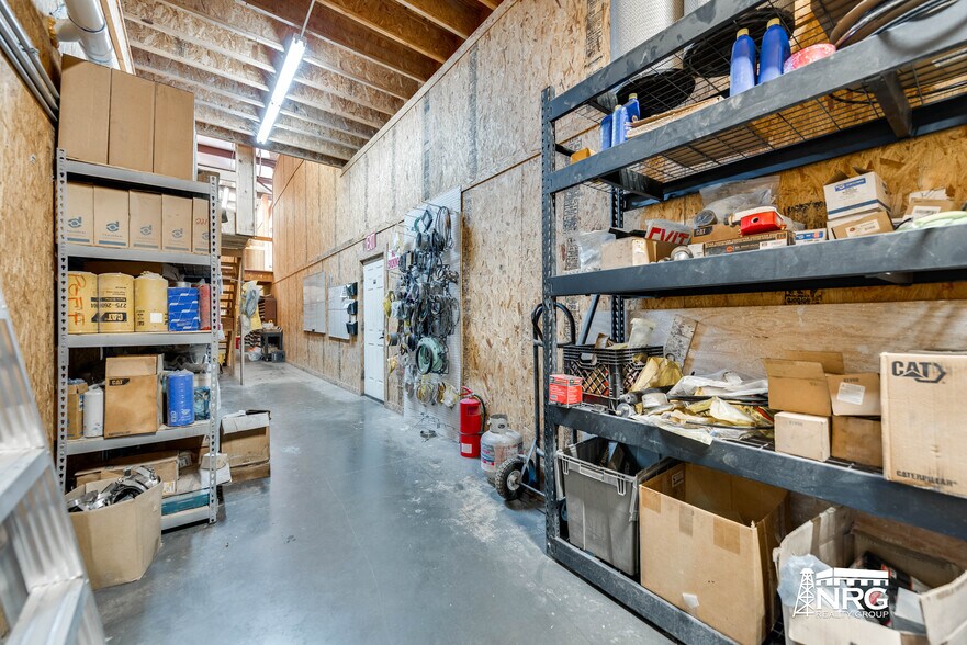 More Photos Of 7300 S County Road 1270, Midland Warehouse For Lease