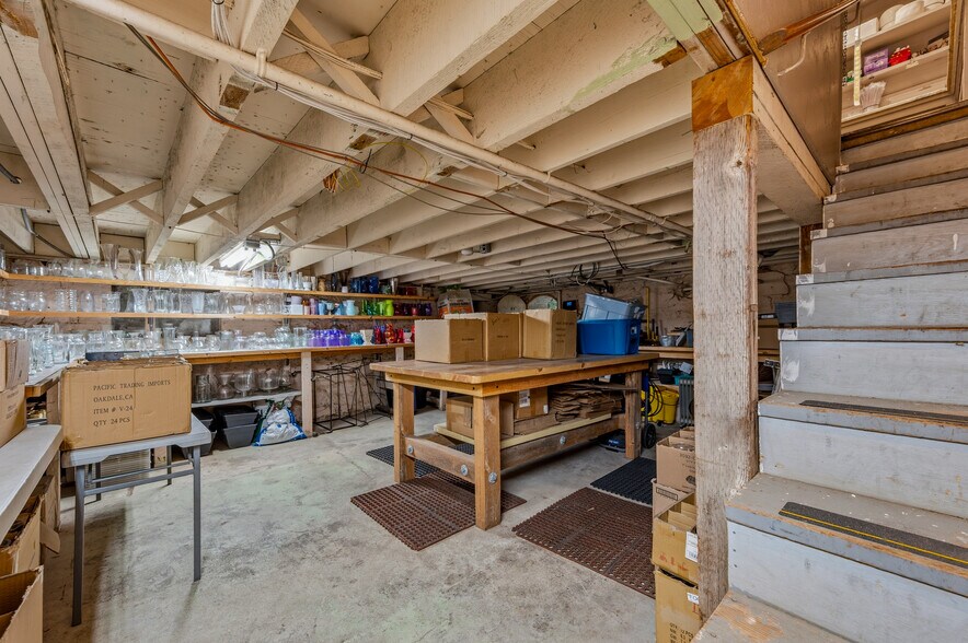 More Photos Of 102 W Main St, Grass Valley General Retail For Sale