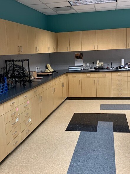 More Photos Of 122 E College Ave, Appleton Unknown For Lease