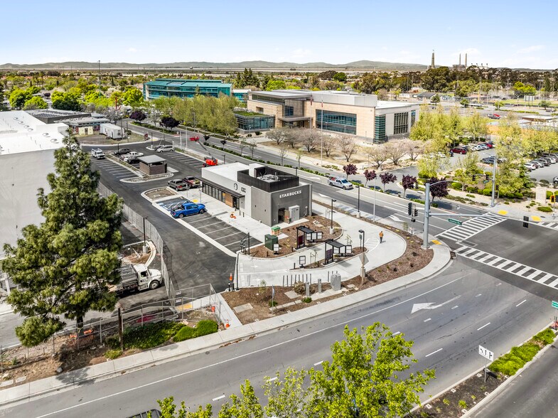 More Photos Of 999 Center Dr, Pittsburg Freestanding For Sale