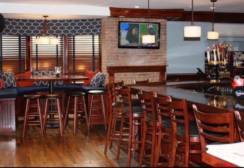 More Photos Of 181 E Boston Post Rd, Mamaroneck Restaurant For Lease