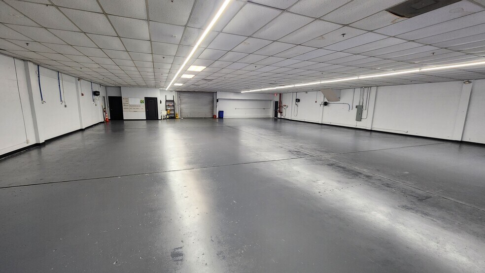 More Photos Of 1100 S French Ave, Sanford Freestanding For Sale