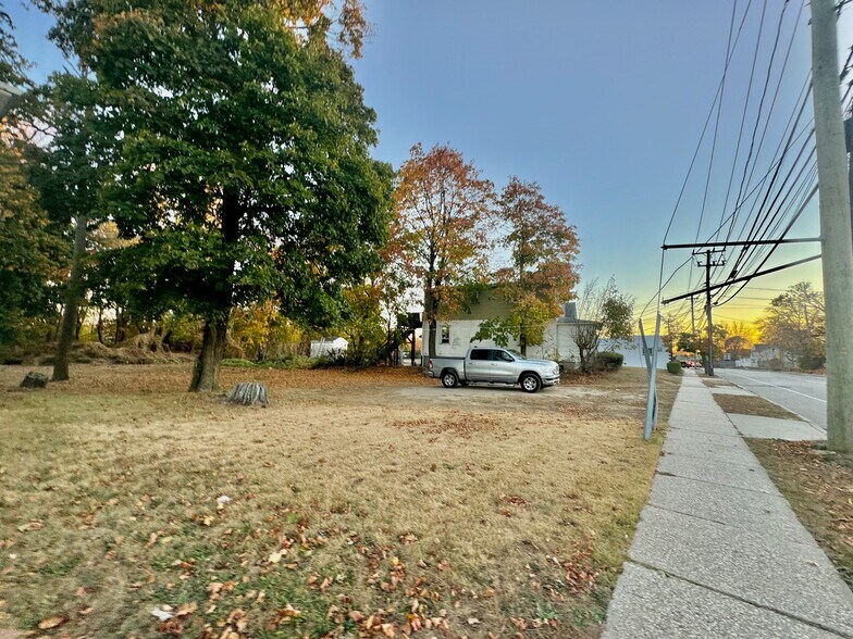 More Photos Of 241-267 Albany Ave, Amityville Land For Sale