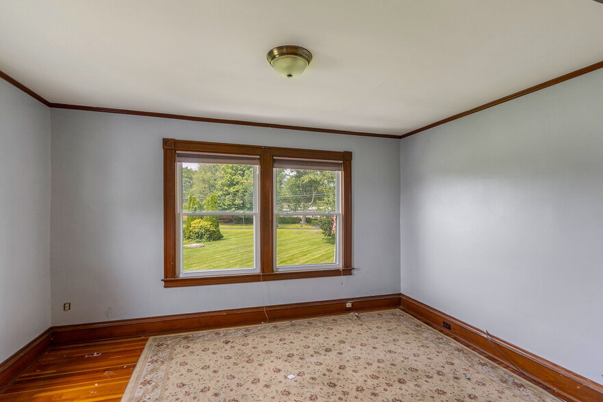 More Photos Of 2665 Boston Tpke, Coventry Funeral Home For Sale