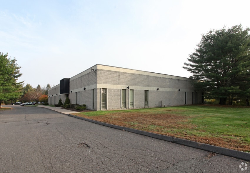 Primary Photo Of 51 Belamose Ave, Rocky Hill Flex For Lease