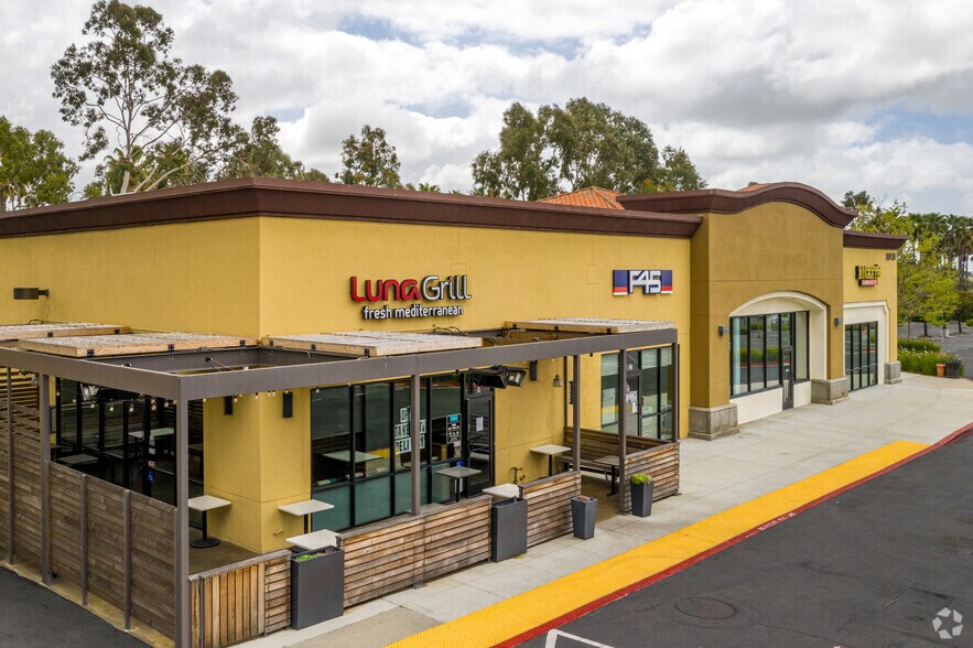 More Photos Of 30465 Avenida De Las Flores, Rancho Santa Margarita General Retail For Lease
