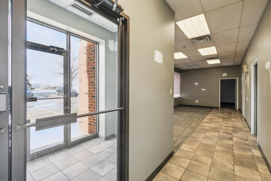 More Photos Of 6885-6895 Menway Ct, Mississauga Warehouse For Lease