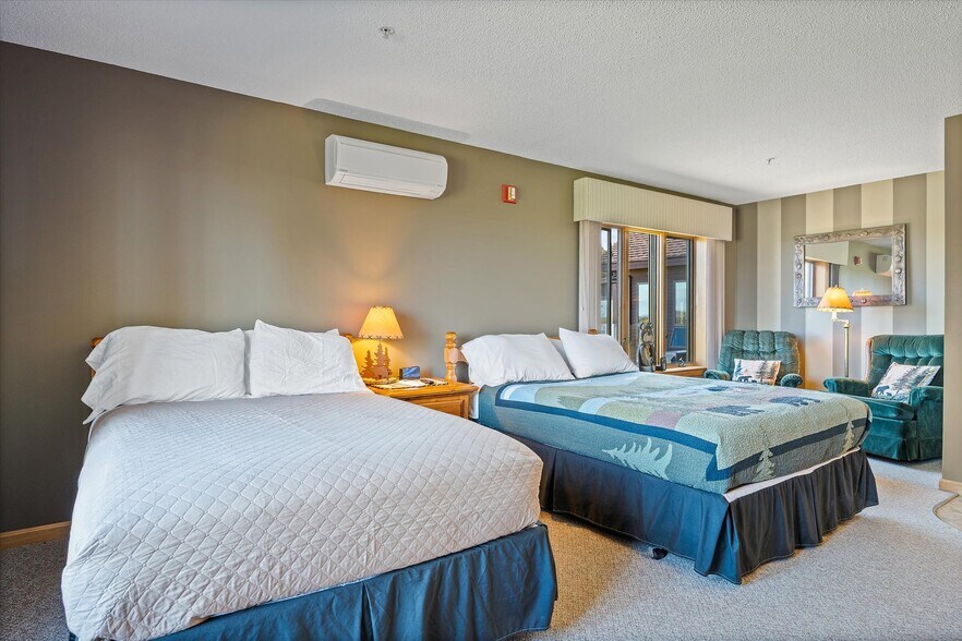 More Photos Of 341 US Route 1, Weston Hotel For Sale