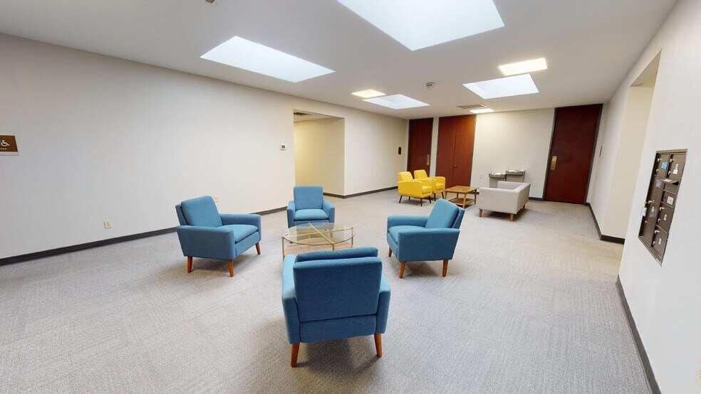 More Photos Of 2404 Rutland Dr, Austin Office For Lease