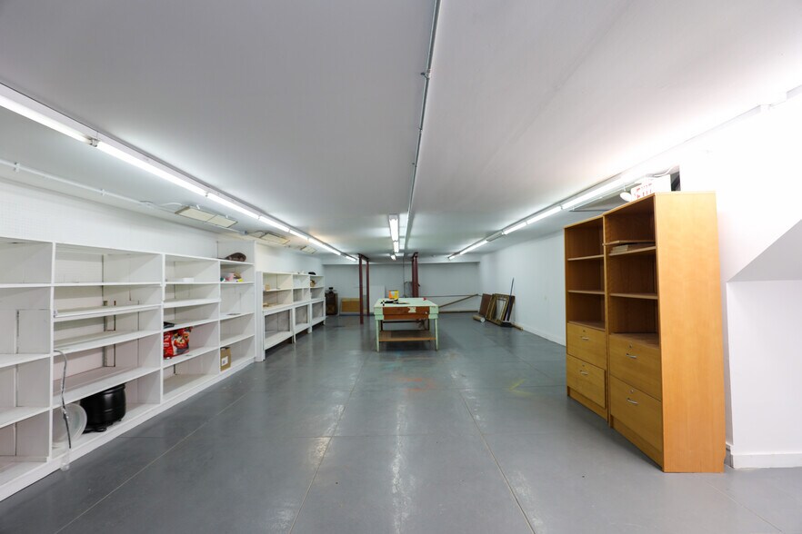 More Photos Of 328 Wall St, Kingston Storefront Retail Office For Lease