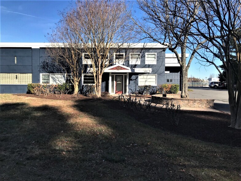 More Photos Of 28370 Saint Michaels Rd, Easton Warehouse For Lease