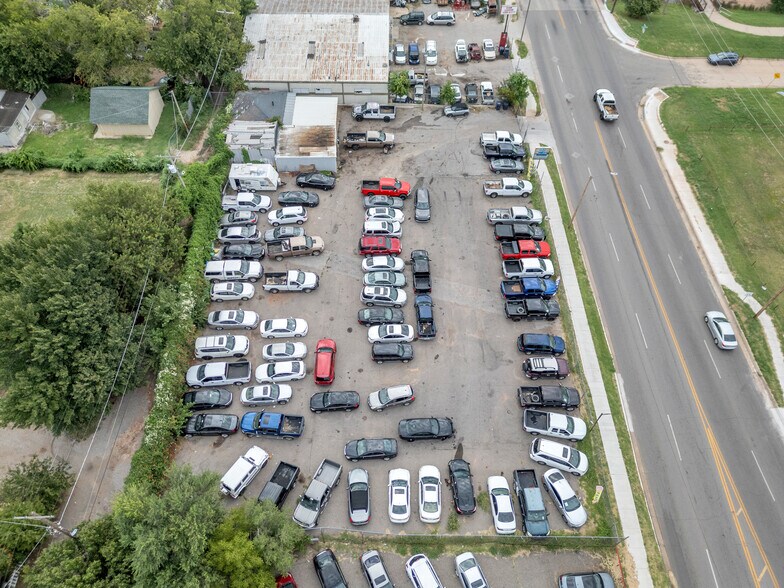 More Photos Of 111 SW 29th St, Oklahoma City Auto Dealership For Sale