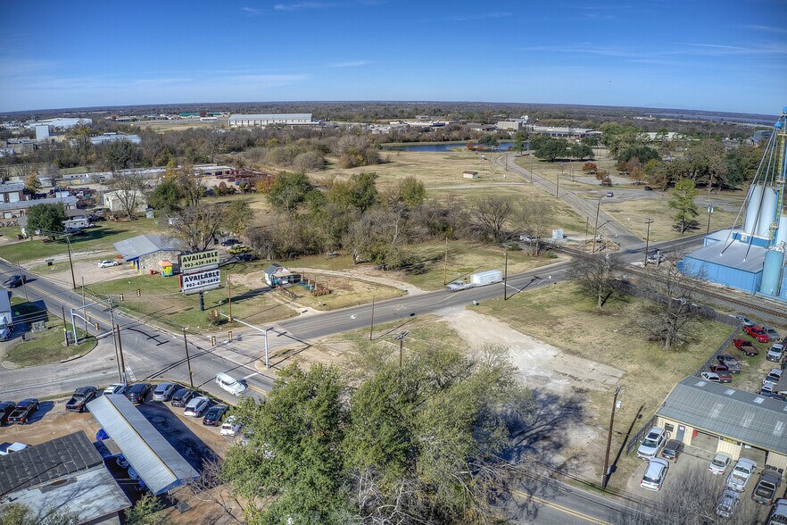 More Photos Of 845 Main St, Sulphur Springs Land For Sale