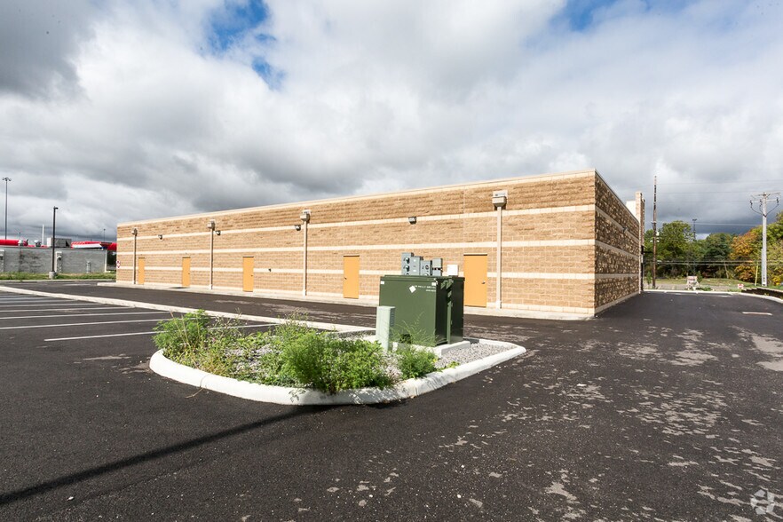 More Photos Of 4559 Boardman Canfield Rd, Canfield Freestanding For Lease