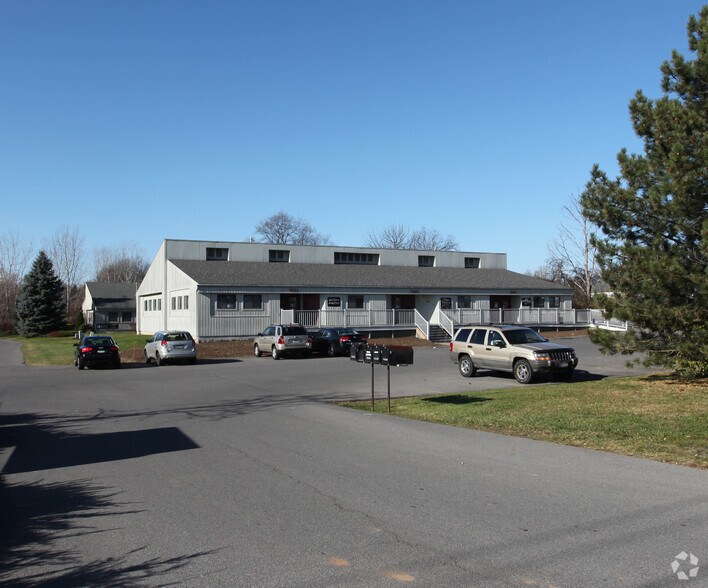 More Photos Of 7521-7523 Morgan Rd, Bayberry Office For Lease