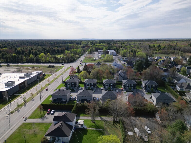 More Photos Of , Mirabel Multifamily For Sale