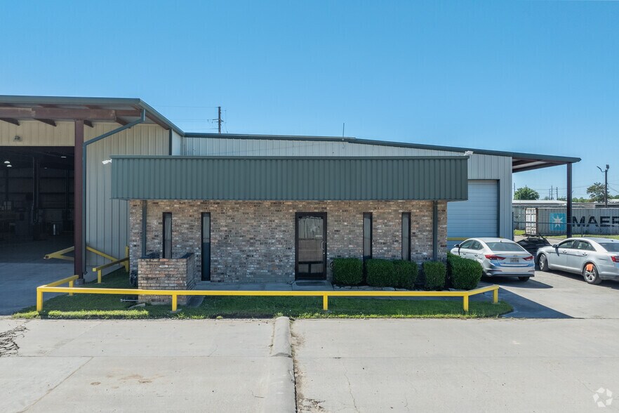 More Photos Of 11407 Charles Rd, Jersey Village Warehouse For Sale