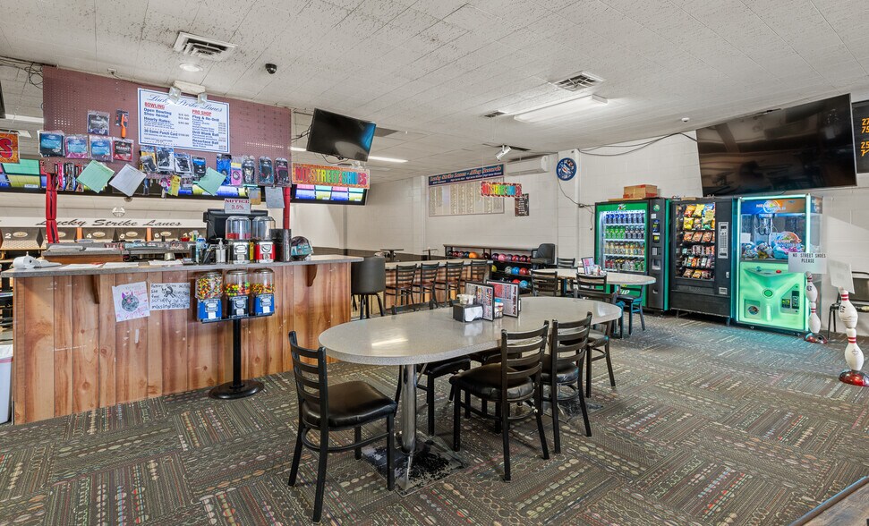 More Photos Of 412 Main St SW, Ronan Sports And Entertainment For Sale