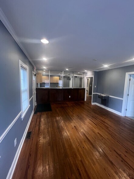 Primary Photo Of 435 E Statesville Ave, Mooresville Medical For Lease