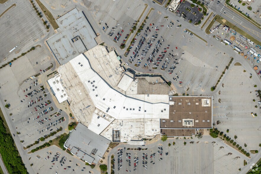 More Photos Of 18813 E 39th St, Independence Unknown For Lease