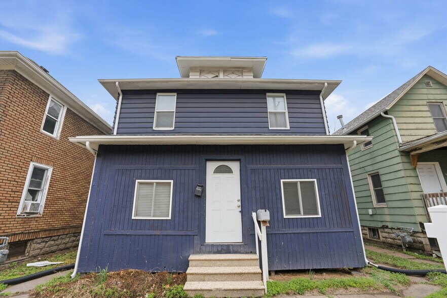 More Photos Of 1415 18th Ave, East Moline Multifamily For Sale