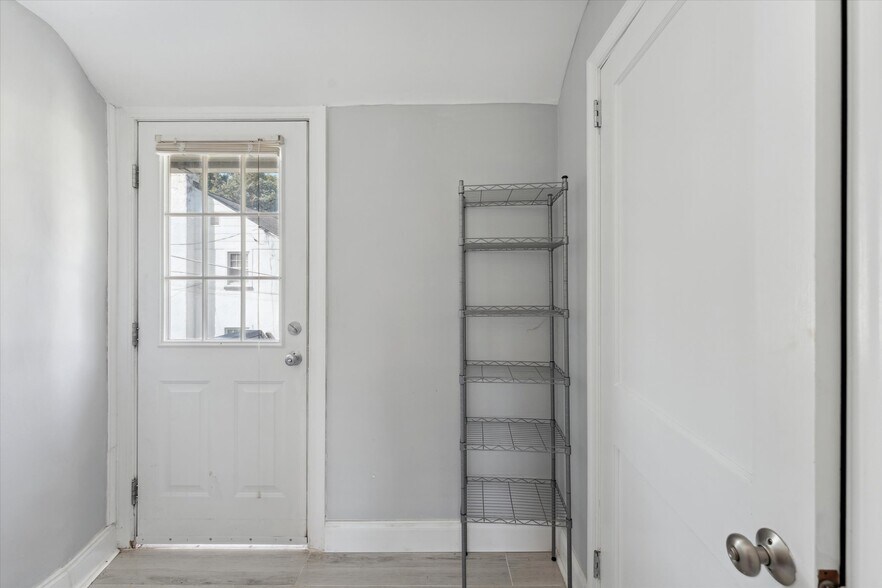 More Photos Of 419 N York Rd, Hatboro Office Residential For Sale