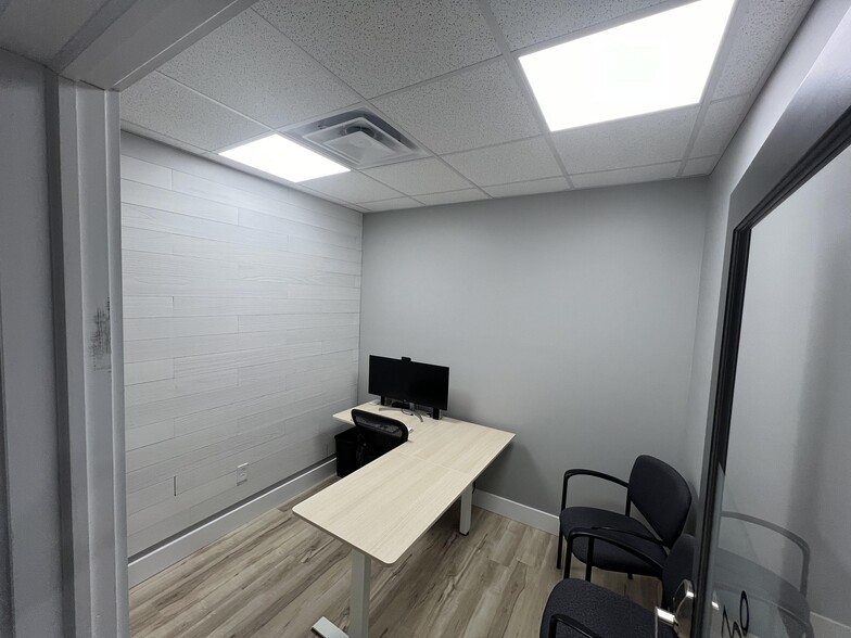 More Photos Of 2701 Main St, Hurricane Coworking Space