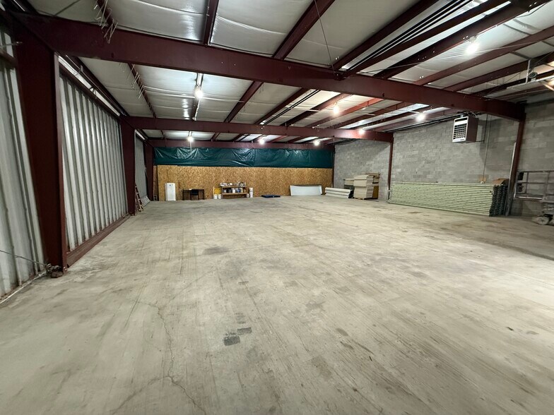 More Photos Of 5671-5719 Bay Rd, Saginaw Unknown For Lease