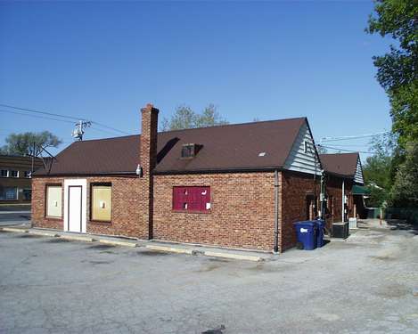 More Photos Of 8901-8909 Lackland Rd, Saint Louis Freestanding For Lease