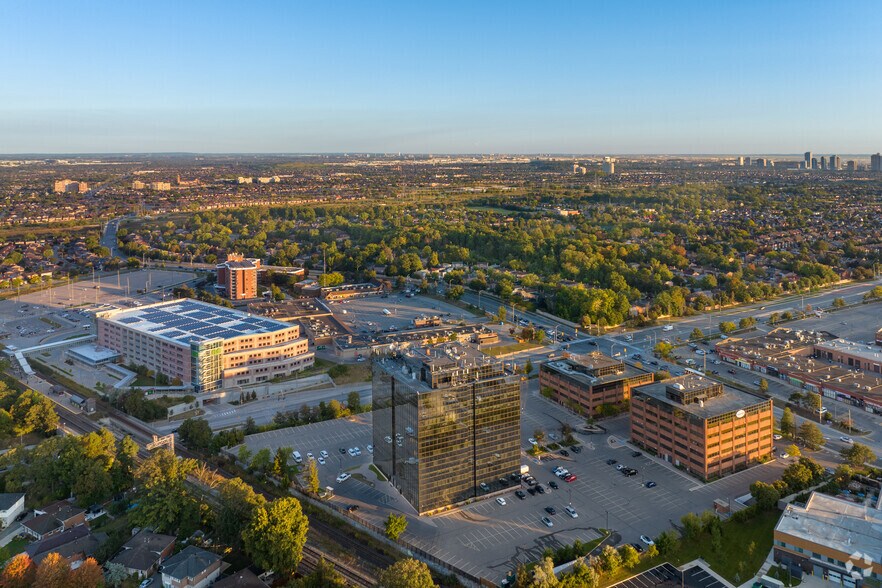 More Photos Of 1290 Central Pky W, Mississauga Office For Lease