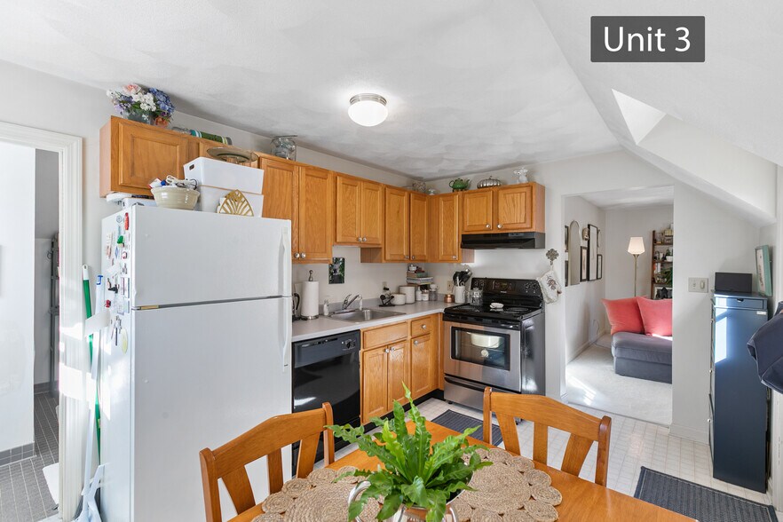 More Photos Of 846 Main St, Woburn Apartments For Sale