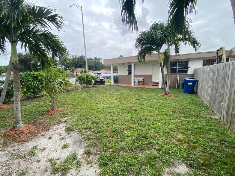 More Photos Of 3235 NW 46th St, Miami Apartments For Sale