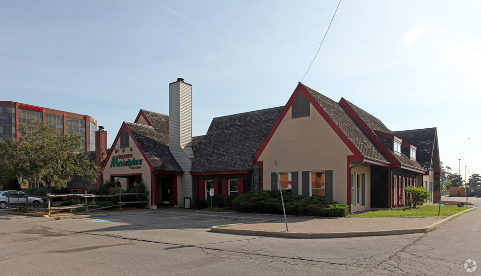 Primary Photo Of 15 Carlson Ct, Toronto Restaurant For Lease