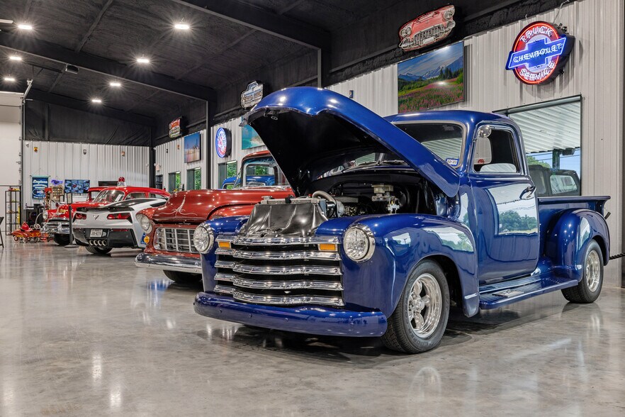 More Photos Of 1229 TX-36, Caldwell General Retail For Sale